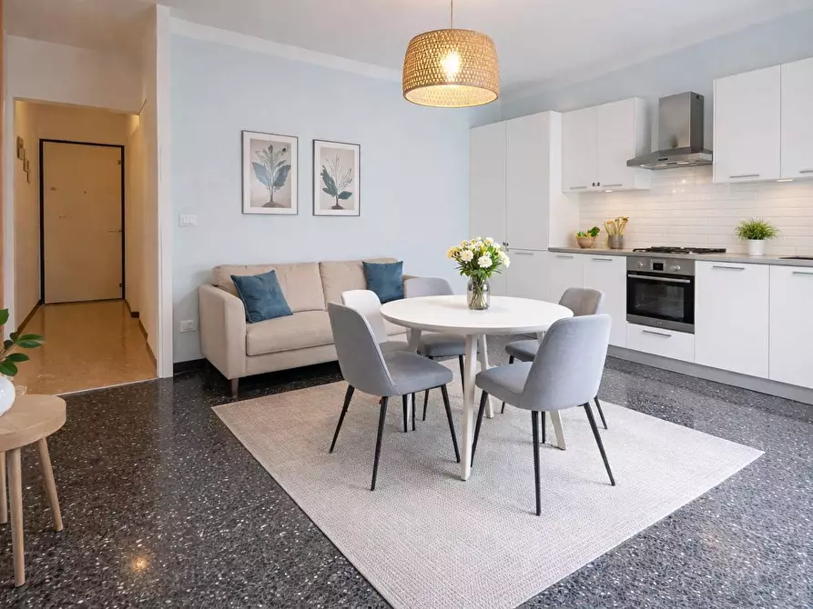 Immagine 6 di Appartamento in vendita  a Pietra Ligure