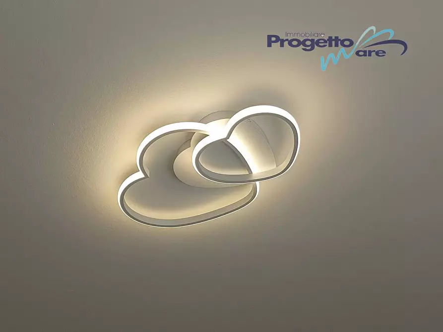 Immagine 13 di Appartamento in vendita  a Pietra Ligure