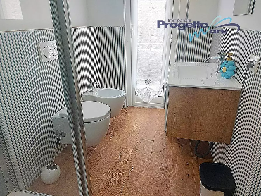 Immagine 15 di Appartamento in vendita  a Pietra Ligure