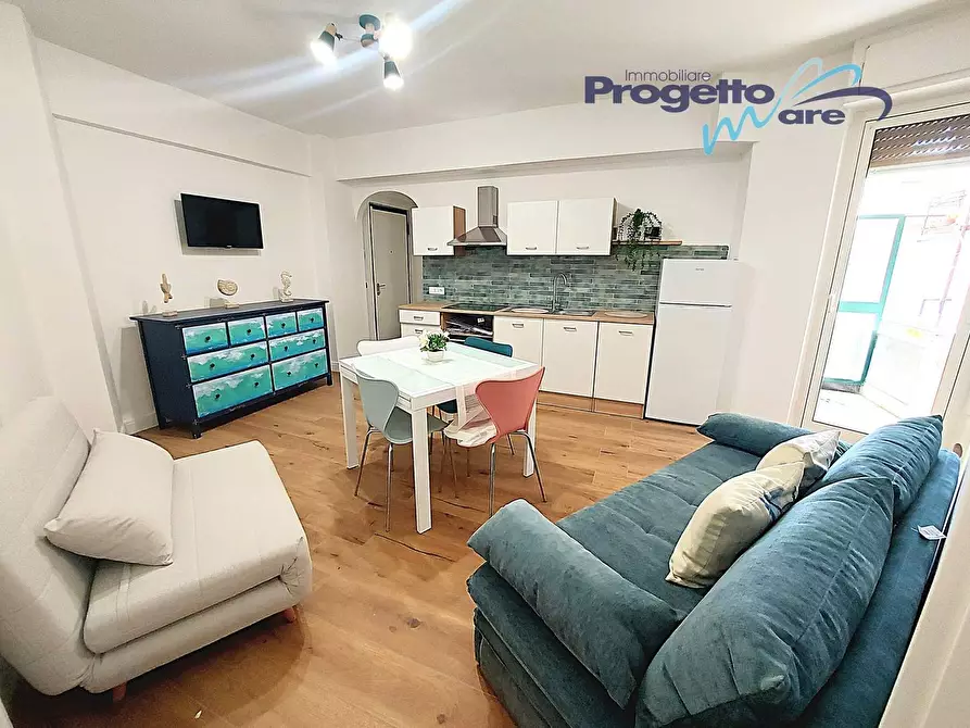 Immagine 7 di Appartamento in vendita  a Pietra Ligure