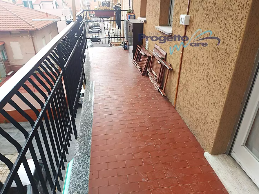 Immagine 3 di Appartamento in vendita  a Pietra Ligure