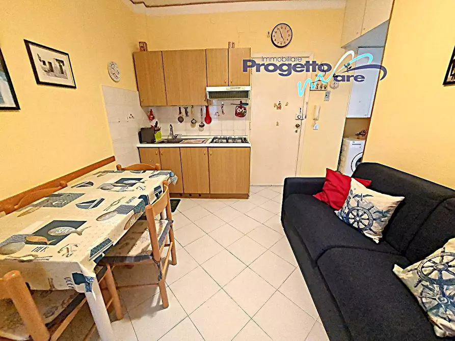Immagine 6 di Appartamento in vendita  a Pietra Ligure