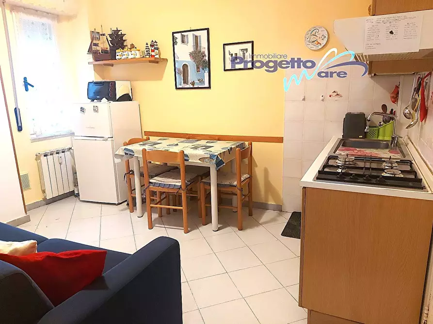 Immagine 9 di Appartamento in vendita  a Pietra Ligure