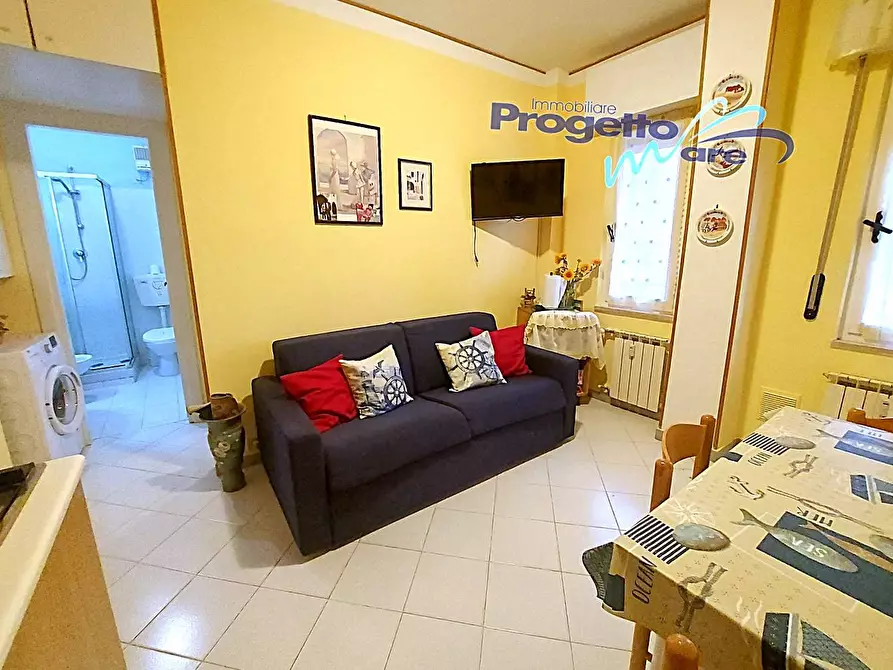 Immagine 10 di Appartamento in vendita  a Pietra Ligure