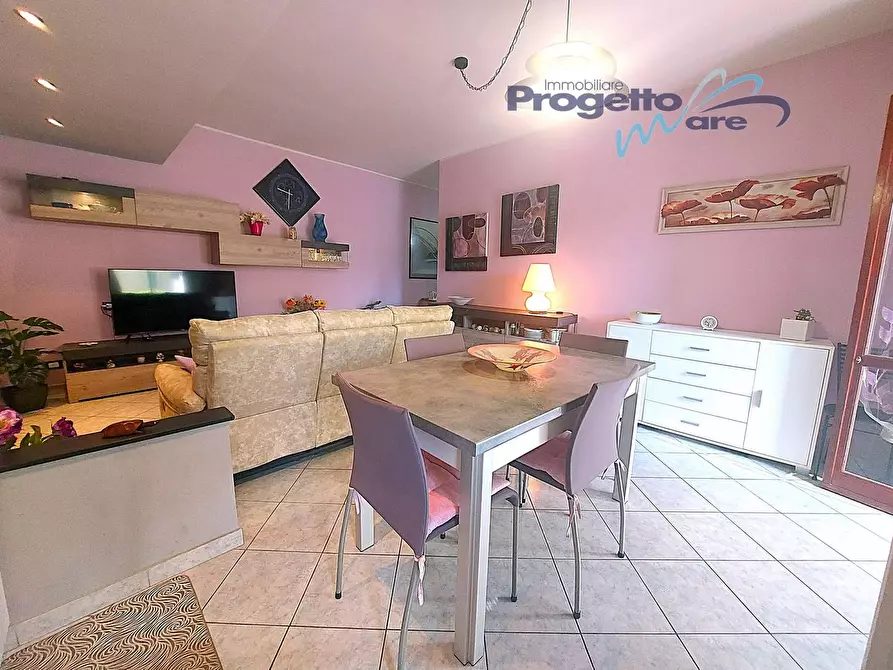 Immagine 2 di Appartamento in vendita  a Pietra Ligure