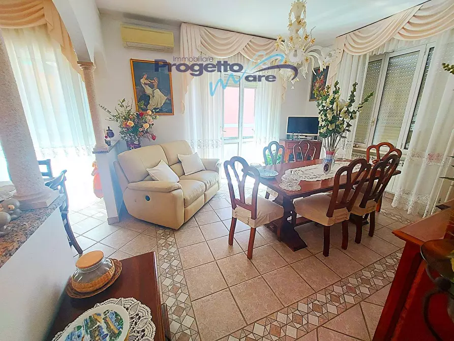 Immagine 2 di Appartamento in vendita  a Pietra Ligure