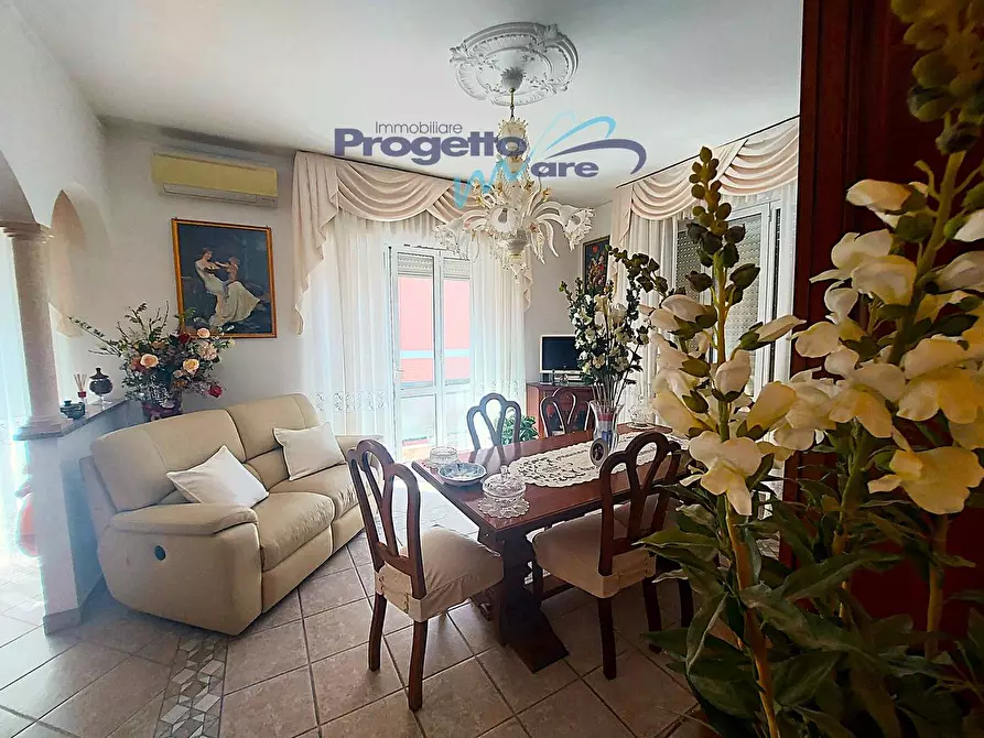 Immagine 10 di Appartamento in vendita  a Pietra Ligure