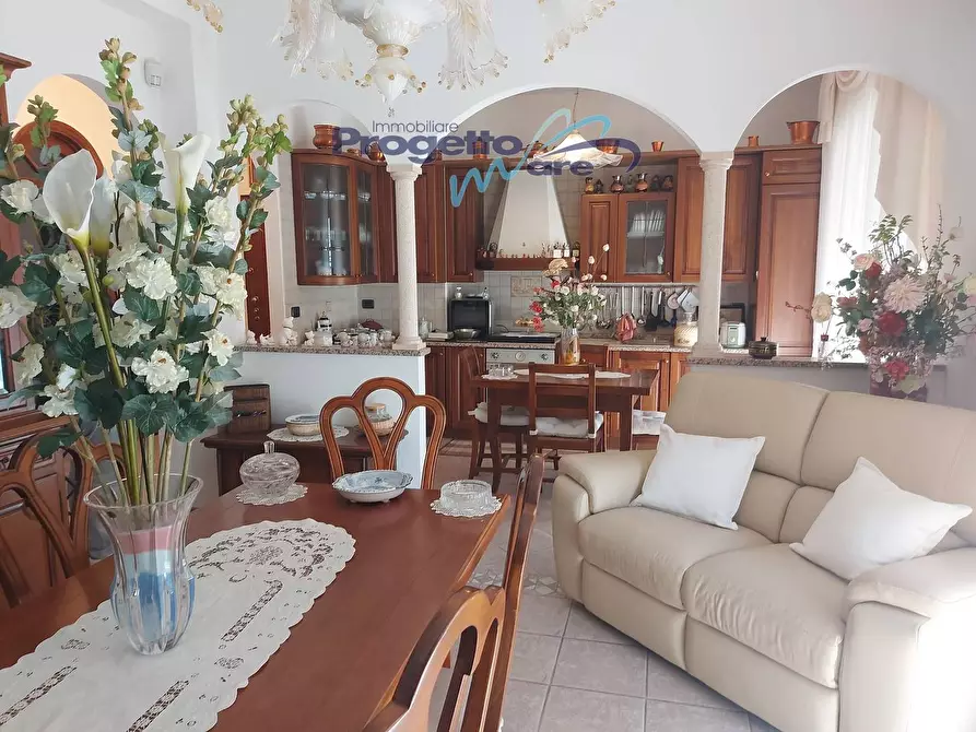Immagine 7 di Appartamento in vendita  a Pietra Ligure