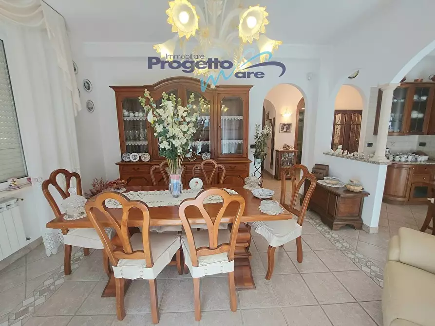 Immagine 22 di Appartamento in vendita  a Pietra Ligure