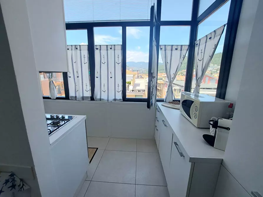 Immagine 4 di Appartamento in affitto  a Pietra Ligure