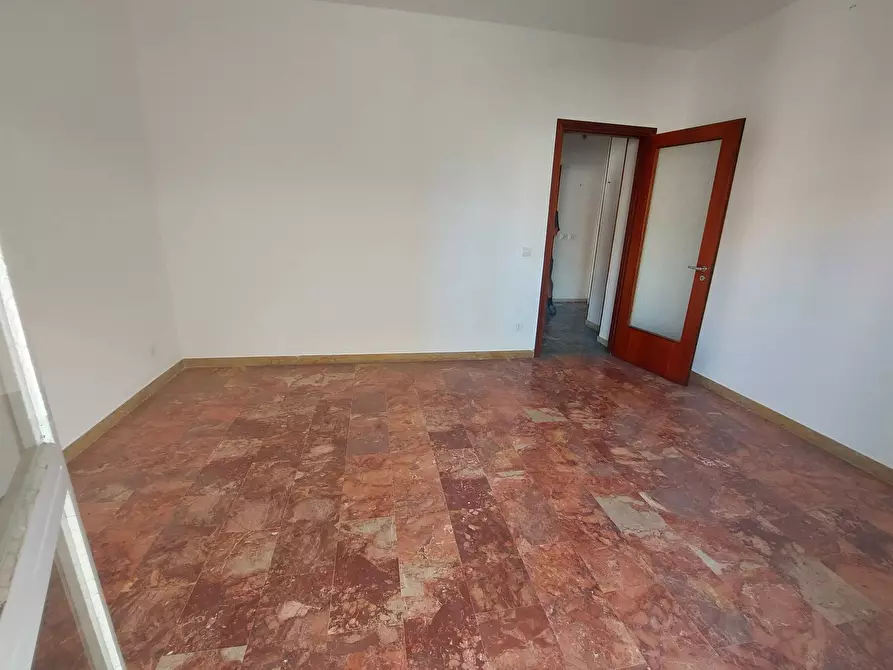 Immagine 3 di Appartamento in vendita  a Pietra Ligure