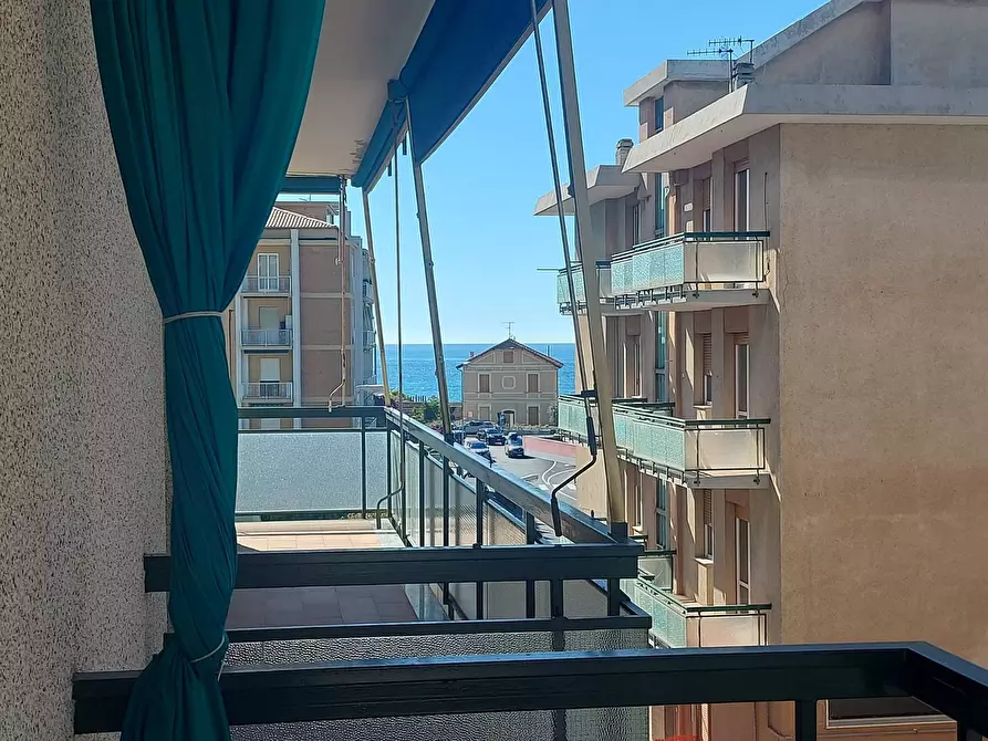 Immagine 9 di Appartamento in vendita  a Pietra Ligure
