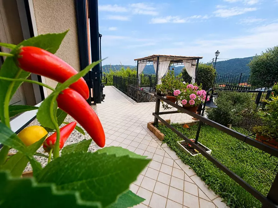 Immagine 9 di Villetta a schiera in vendita  a Magliolo