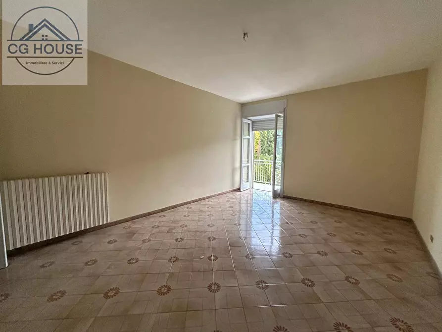 Immagine 5 di Appartamento in affitto  a Liveri