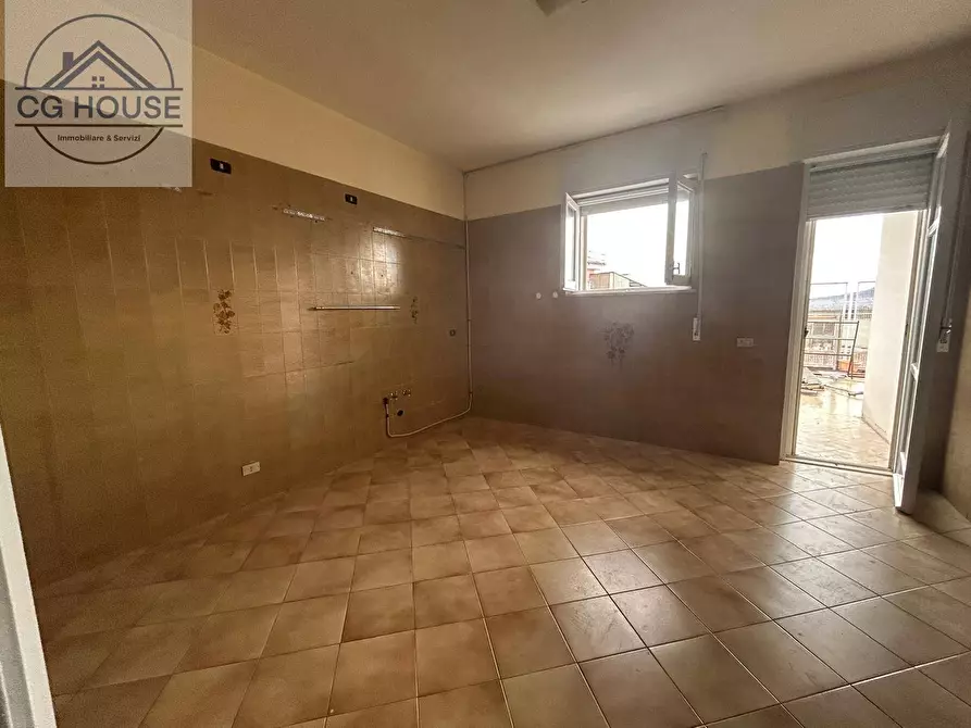 Immagine 2 di Appartamento in affitto  a Liveri