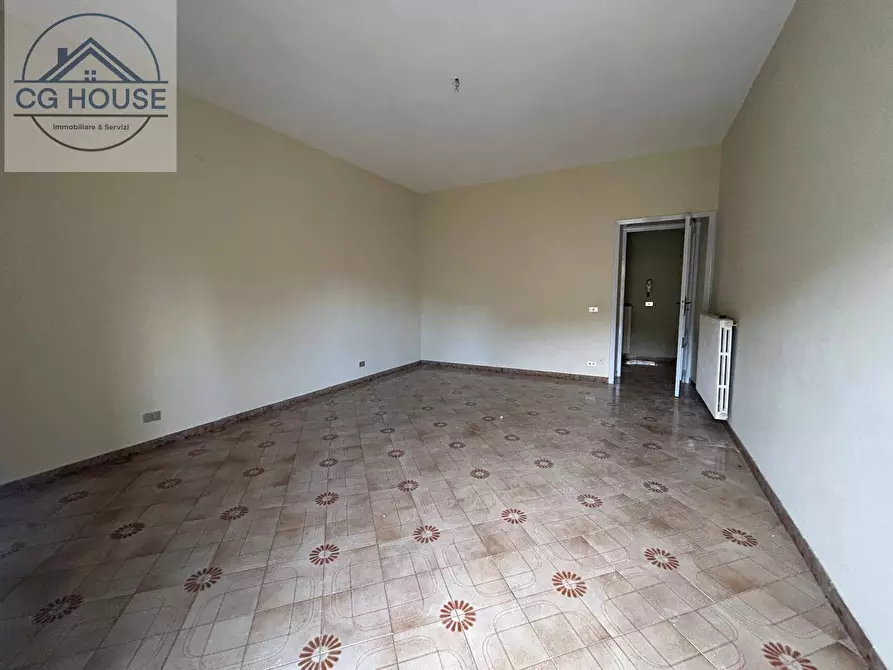 Immagine 10 di Appartamento in affitto  a Liveri