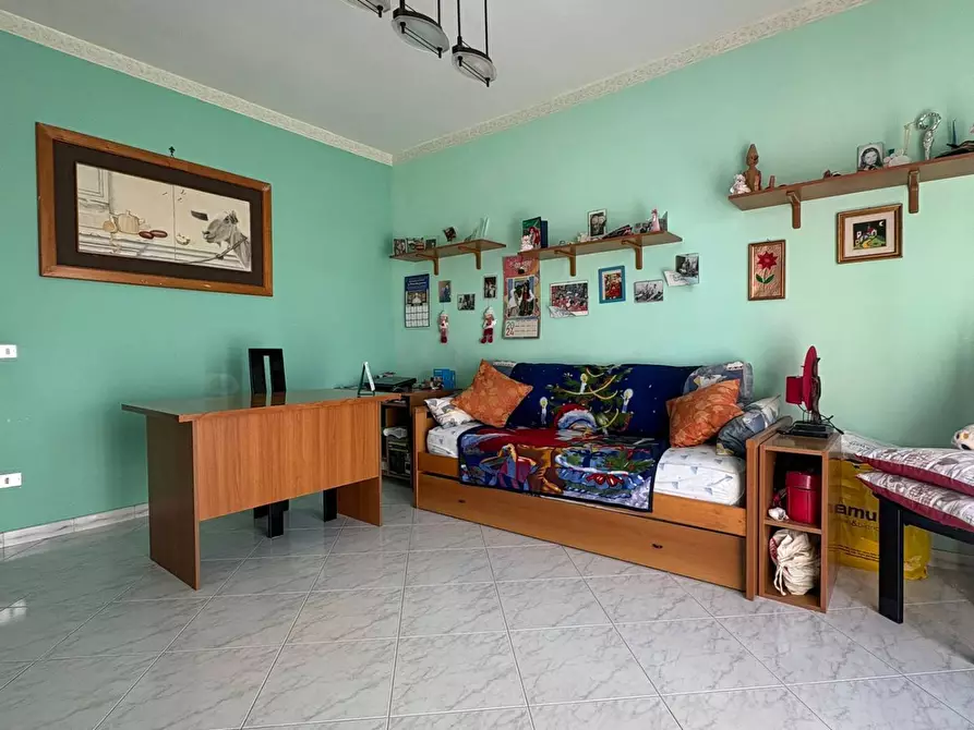 Immagine 11 di Appartamento in vendita  in Via Saviano a Nola