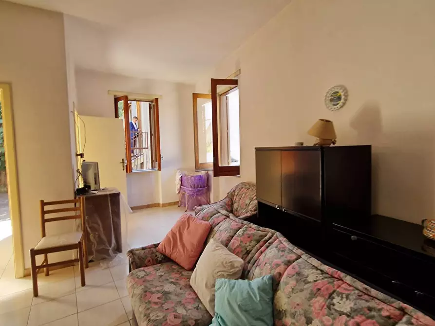 Immagine 13 di Casa semindipendente in vendita  in Via Principe Lancellotti 36 a Aiello Del Sabato