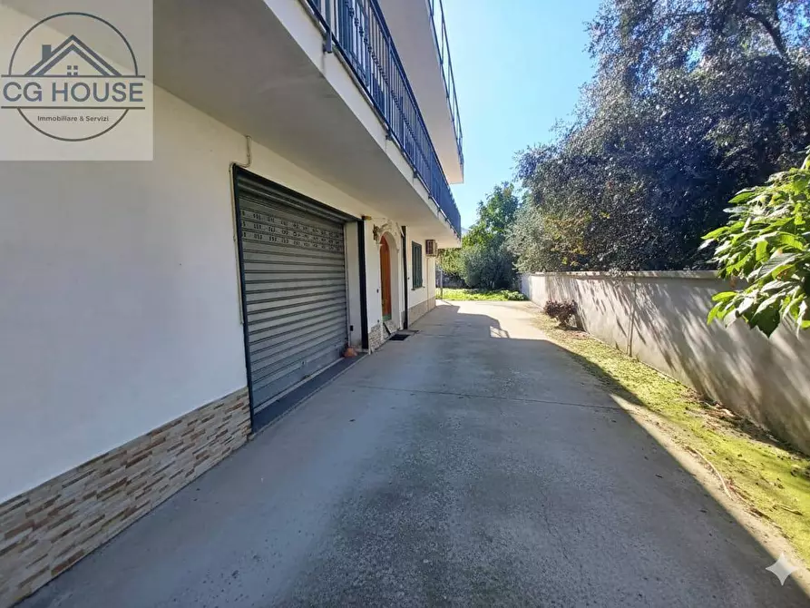 Immagine 20 di Villa in vendita  in Via Roma 41 a Aiello Del Sabato