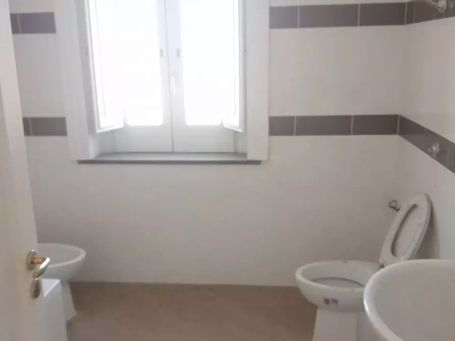 Immagine 12 di Villa in vendita  in Via Provinciale per Pignano a Lauro