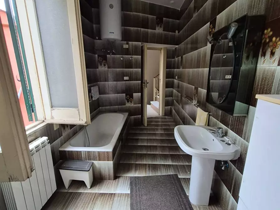 Immagine 19 di Casa semindipendente in vendita  in Via Roma a Greci