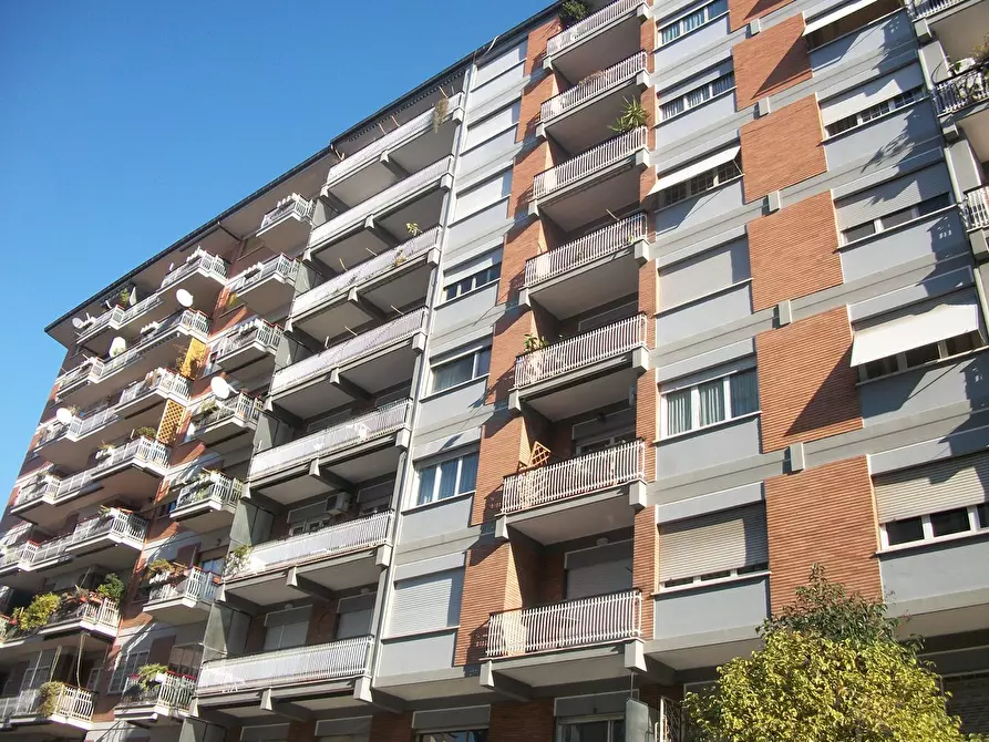 Immagine 1 di Appartamento in vendita  in via antoniotto usodimare a Roma