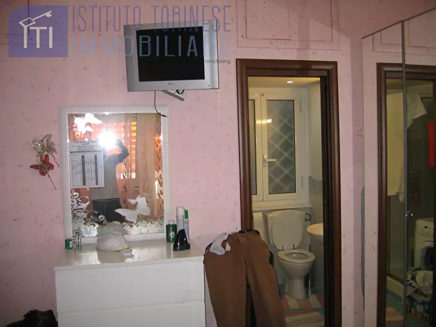 Immagine 20 di Appartamento in vendita  in via della moletta a Roma