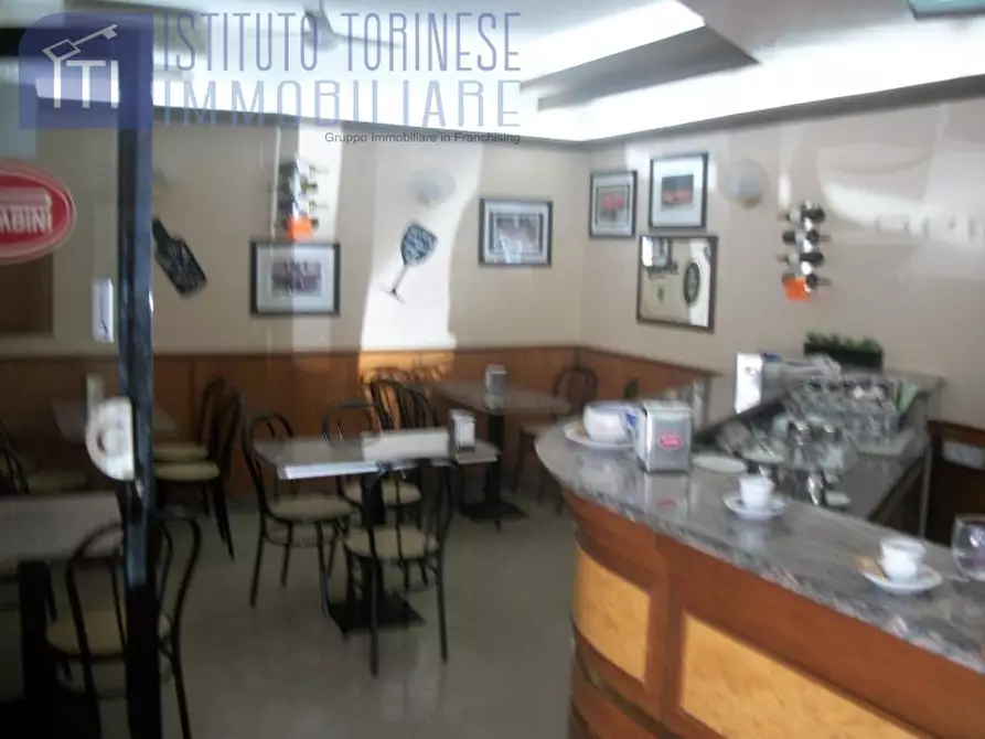 Immagine 2 di Negozio in vendita  in Via Carlo Citerni a Roma