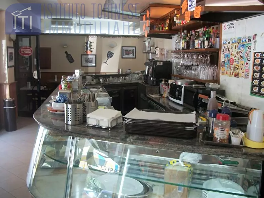 Immagine 9 di Negozio in vendita  in Via Carlo Citerni a Roma