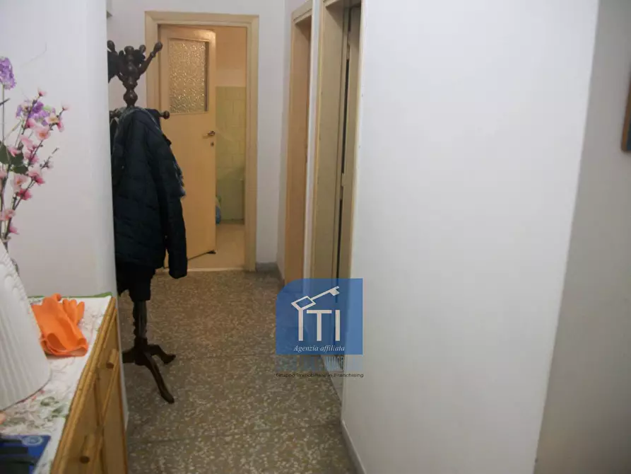 Immagine 10 di Casa semindipendente in affitto  in Via Dei Georgofili a Roma