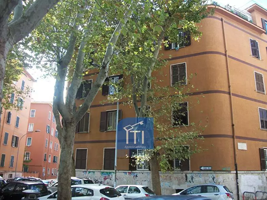 Immagine 10 di Casa semindipendente in affitto  in Viale Del Caravaggio a Roma