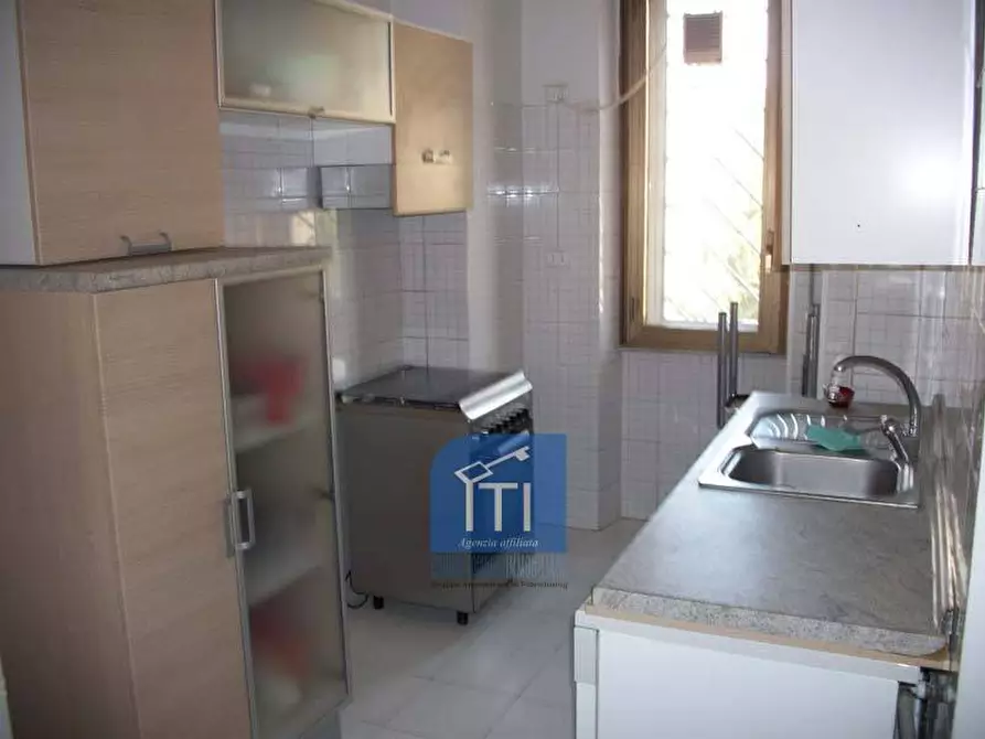 Immagine 3 di Casa semindipendente in affitto  in viale del caravaggio a Roma