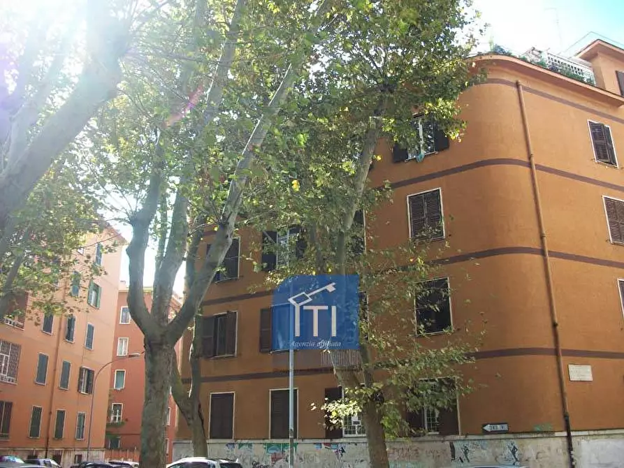Immagine 11 di Casa semindipendente in affitto  in viale del caravaggio a Roma