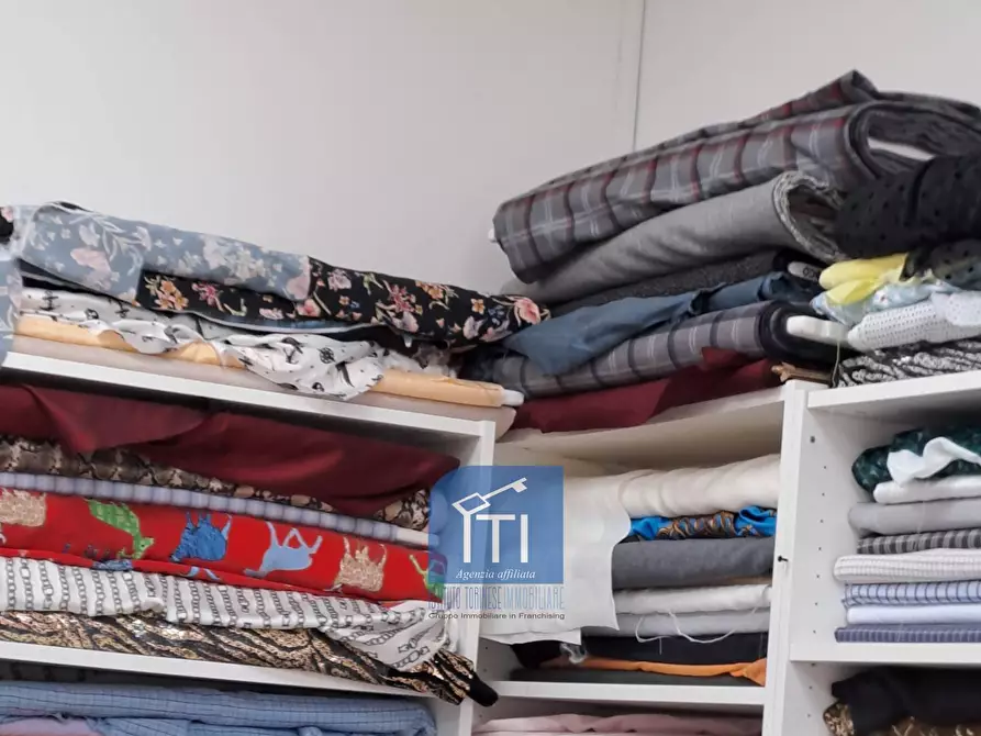 Immagine 22 di Attività commerciale in vendita  in Via Tuscolana a Roma