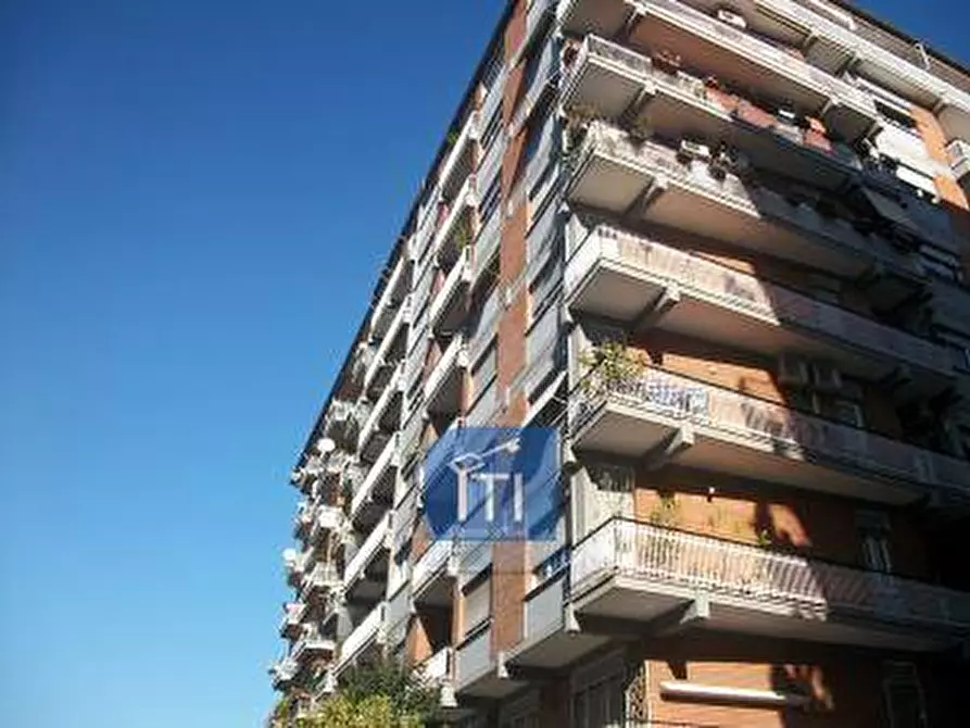 Immagine 8 di Appartamento in vendita  in via carlo citerni a Roma