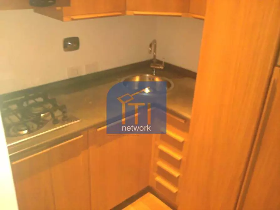 Immagine 14 di Appartamento in vendita  in vicolo del bologna a Roma