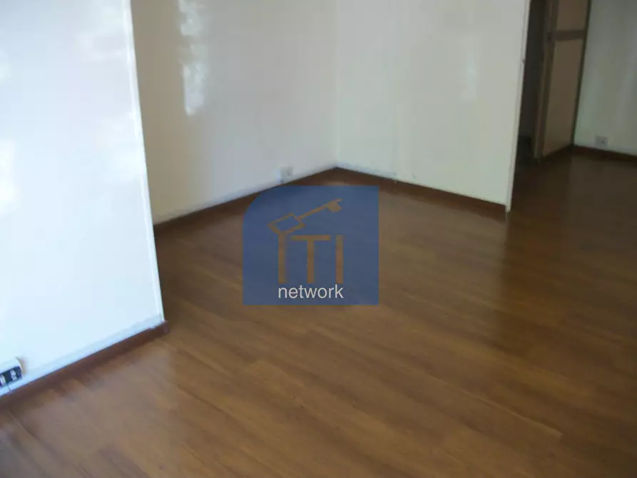 Immagine 18 di Negozio in affitto  in Via Tuscolana a Roma