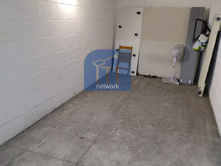 Immagine 18 di Box auto in vendita  in via fernando colombo a Roma