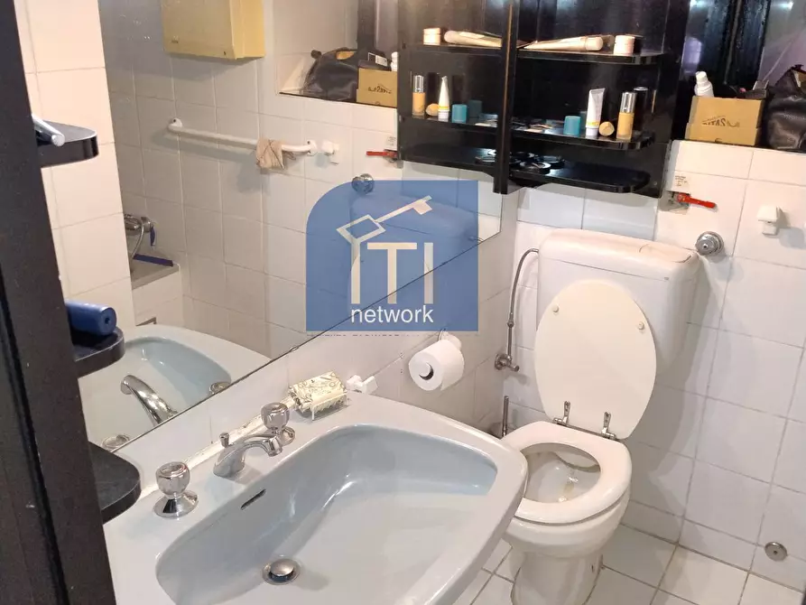 Immagine 21 di Attico in vendita  in Vicolo Del Cinque a Roma