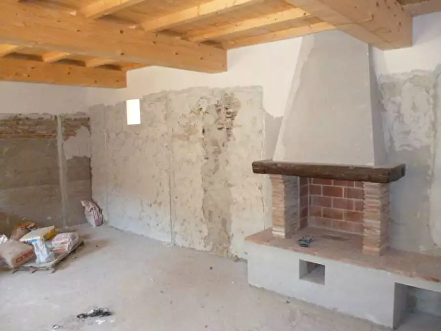 Immagine 11 di Rustico / casale in vendita  in via dei venti 33 a Massarosa