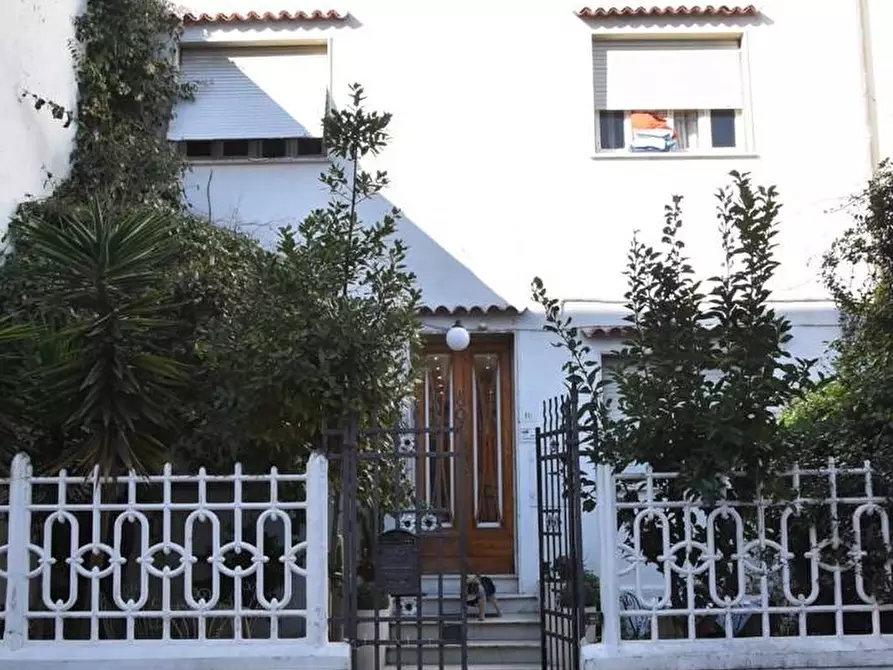 Immagine 1 di Casa indipendente in vendita  in via marco polo 33 a Viareggio