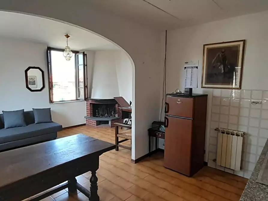 Immagine 1 di Appartamento in vendita  in via 4 novembre 170 a Viareggio