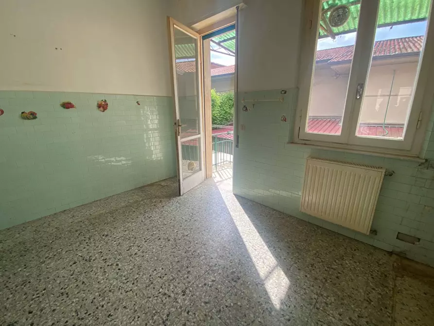 Immagine 1 di Appartamento in vendita  in via alfonso la marmora 5 a Camaiore