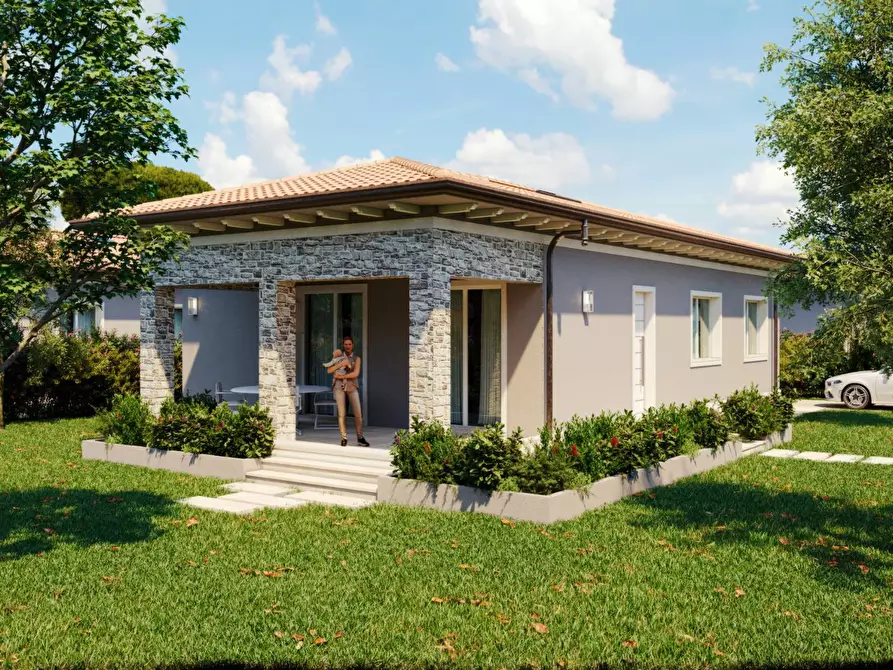 Immagine 5 di Villa in vendita  in via pisanica a Pietrasanta