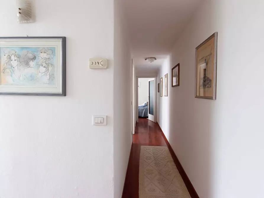 Immagine 9 di Villetta a schiera in vendita  in via fregoli 15 a Viareggio