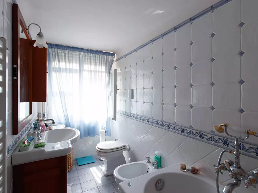 Immagine 11 di Villetta a schiera in vendita  in via fregoli 15 a Viareggio