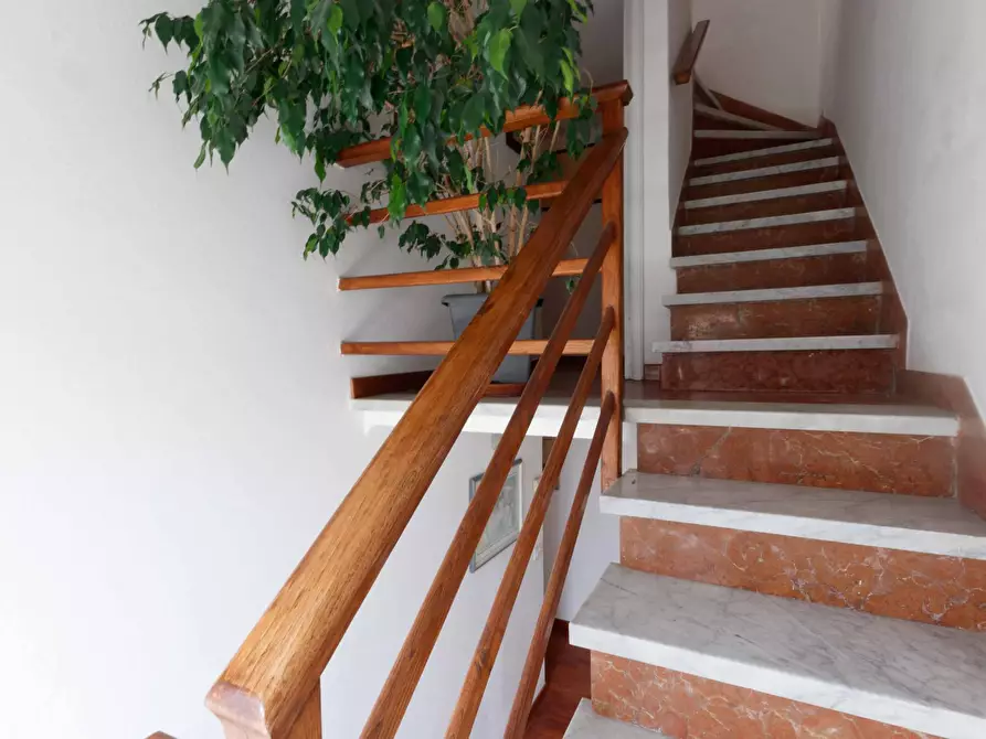 Immagine 18 di Villetta a schiera in vendita  in via fregoli 15 a Viareggio