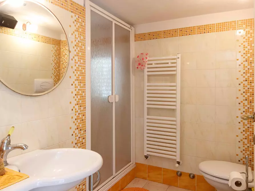 Immagine 22 di Villetta a schiera in vendita  in via fregoli 15 a Viareggio