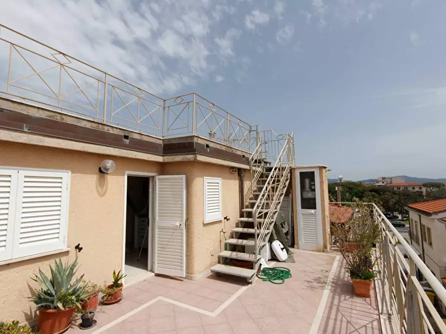 Immagine 23 di Villetta a schiera in vendita  in via fregoli 15 a Viareggio