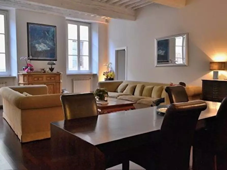 Immagine 2 di Appartamento in vendita  in via vittorio emanule 33 a Camaiore